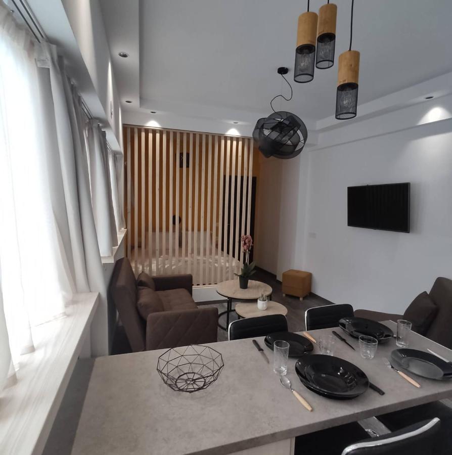 Petmeza Apartment 1 By Dimitropoulos Aigio Exterior photo